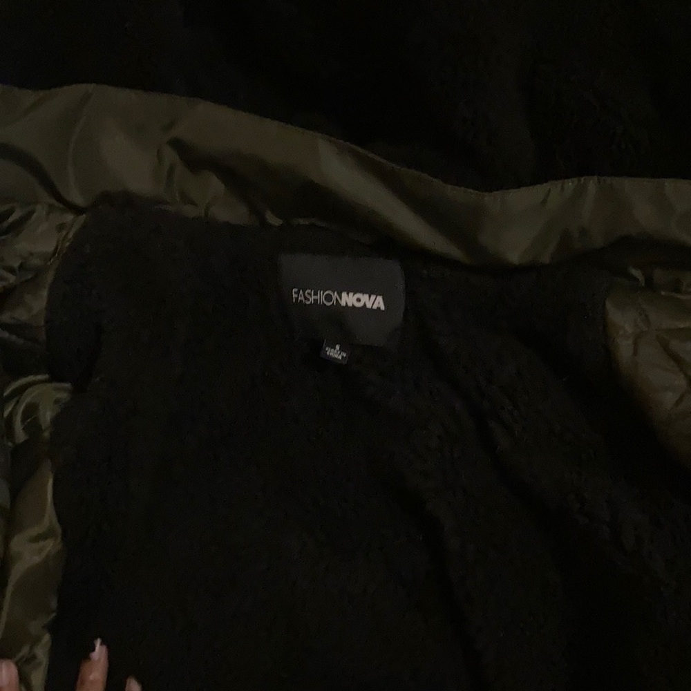 Jacket - Picture 3 of 4